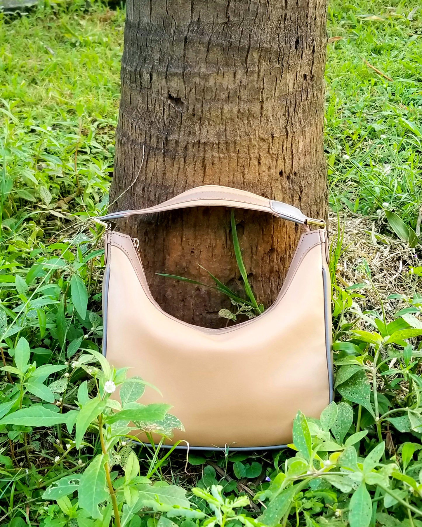 About Town Handbag 2.0, Beige