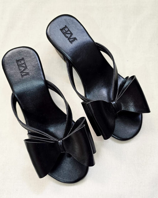 The Double Bows, Flat Footwear